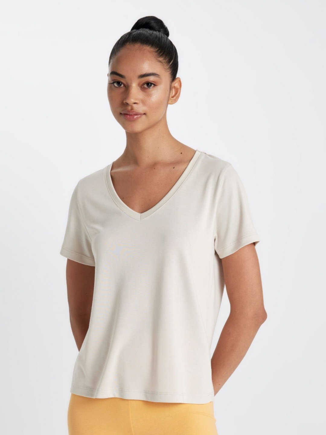 

DeFacto Women V-Neck Extended Sleeves Raw Edge T-shirt, Na