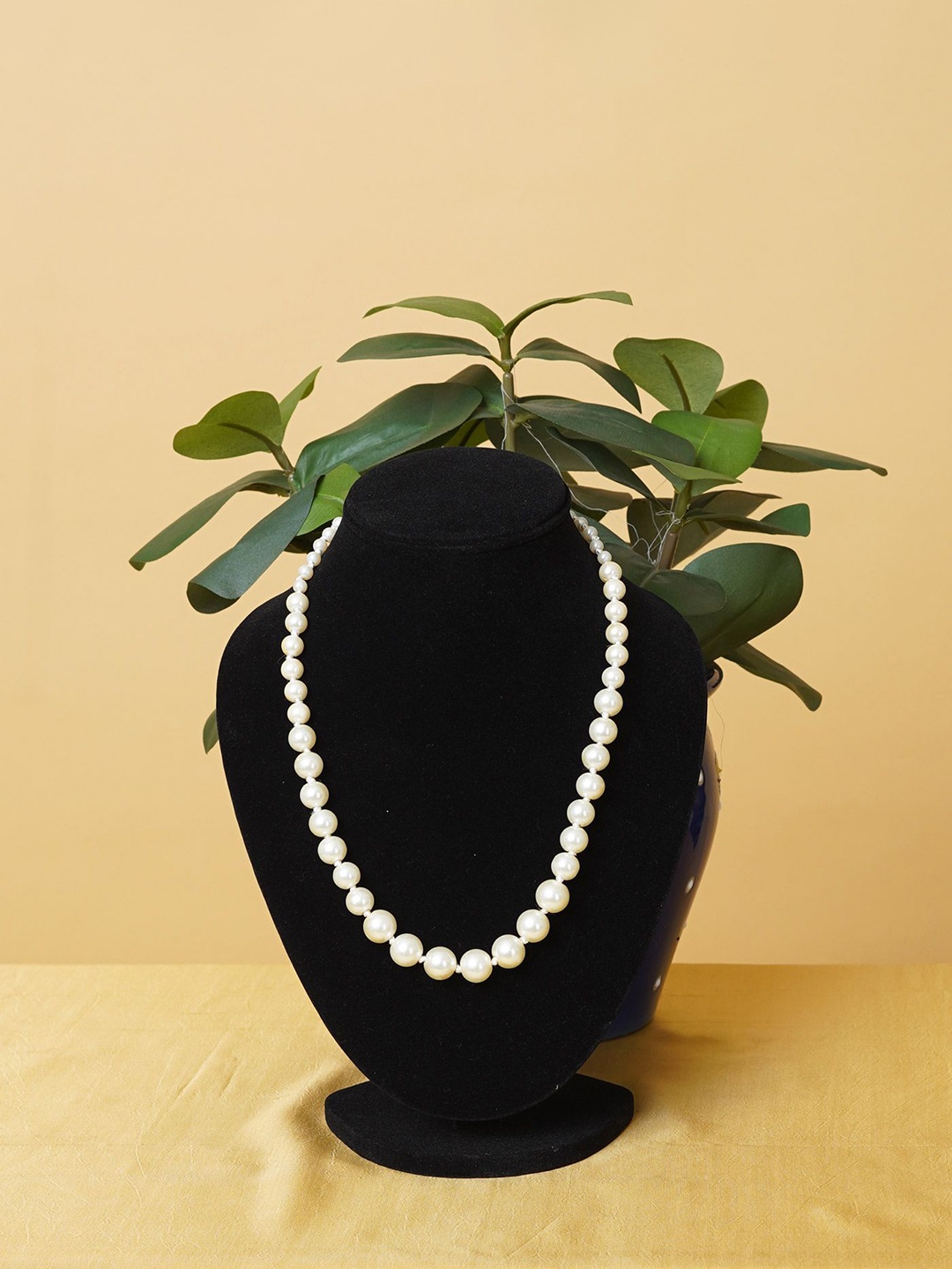 

Unnati Silks Amravati Pearls Beaded Necklace, White