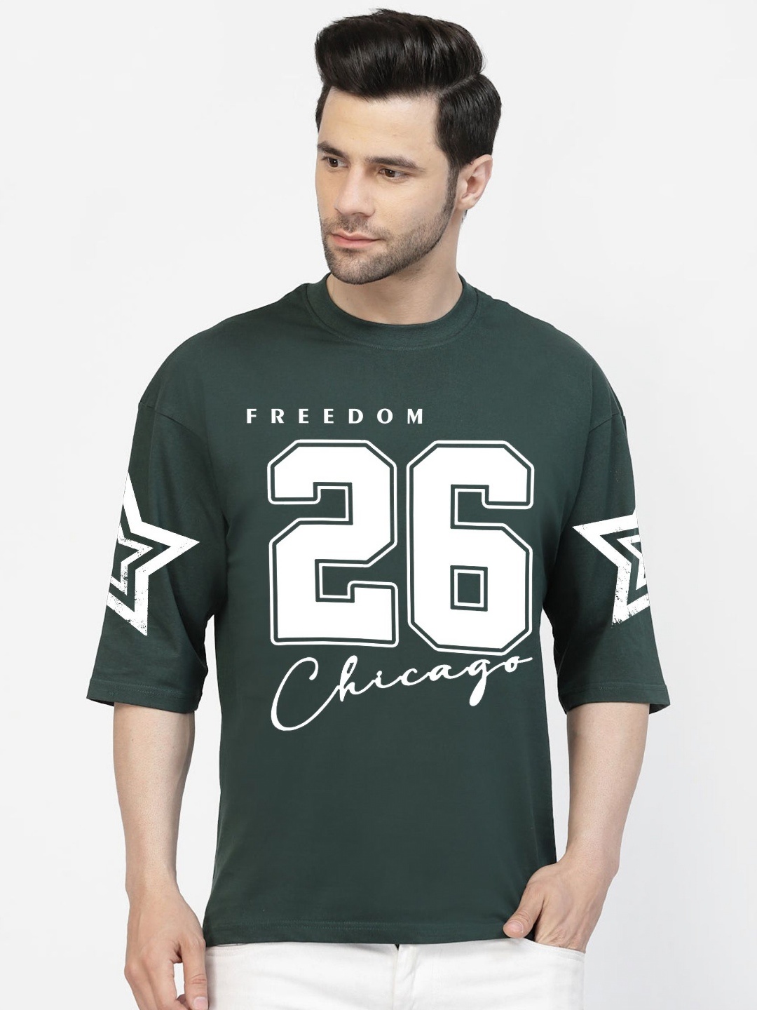 

TABADTOD Men Varsity Printed Applique T-shirt, Green
