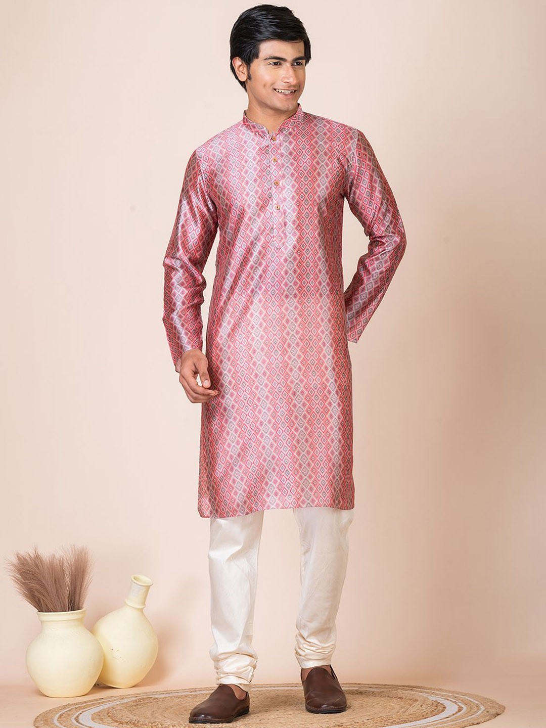 

HU - Handcrafted Uniquely Geometric Printed Mandarin Collar Straight Kurta, Red