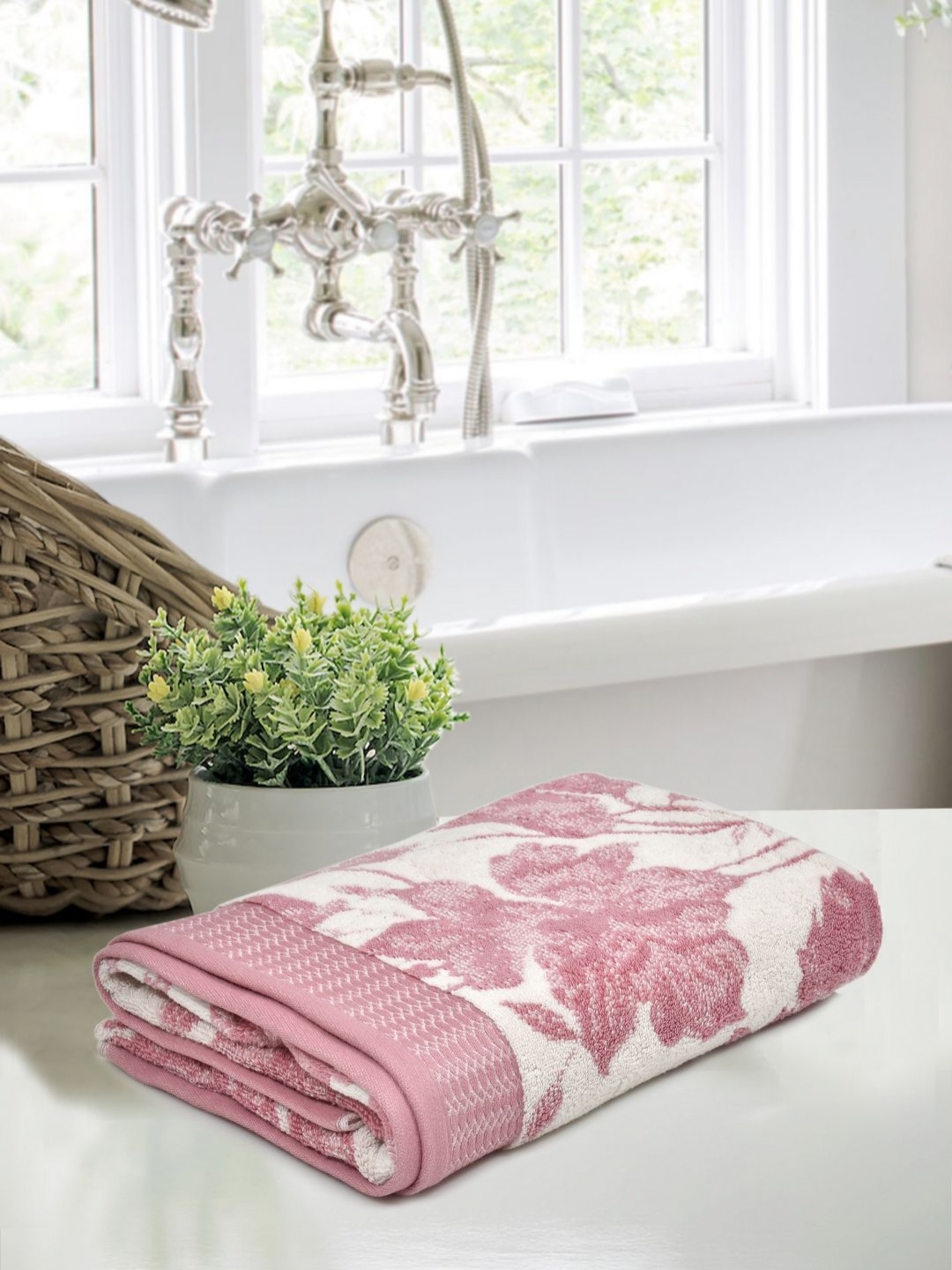 

Home Fresh Pink & White Floral Printed Cotton 500 GSM Bath Towel