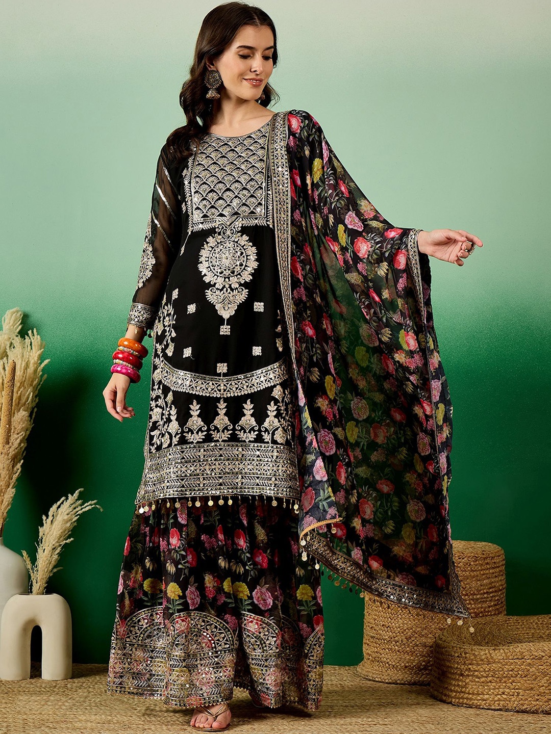 

KAVINDI Ethnic Motifs Embroidered Sequinned Kurta with Palazzos & Dupatta, Black