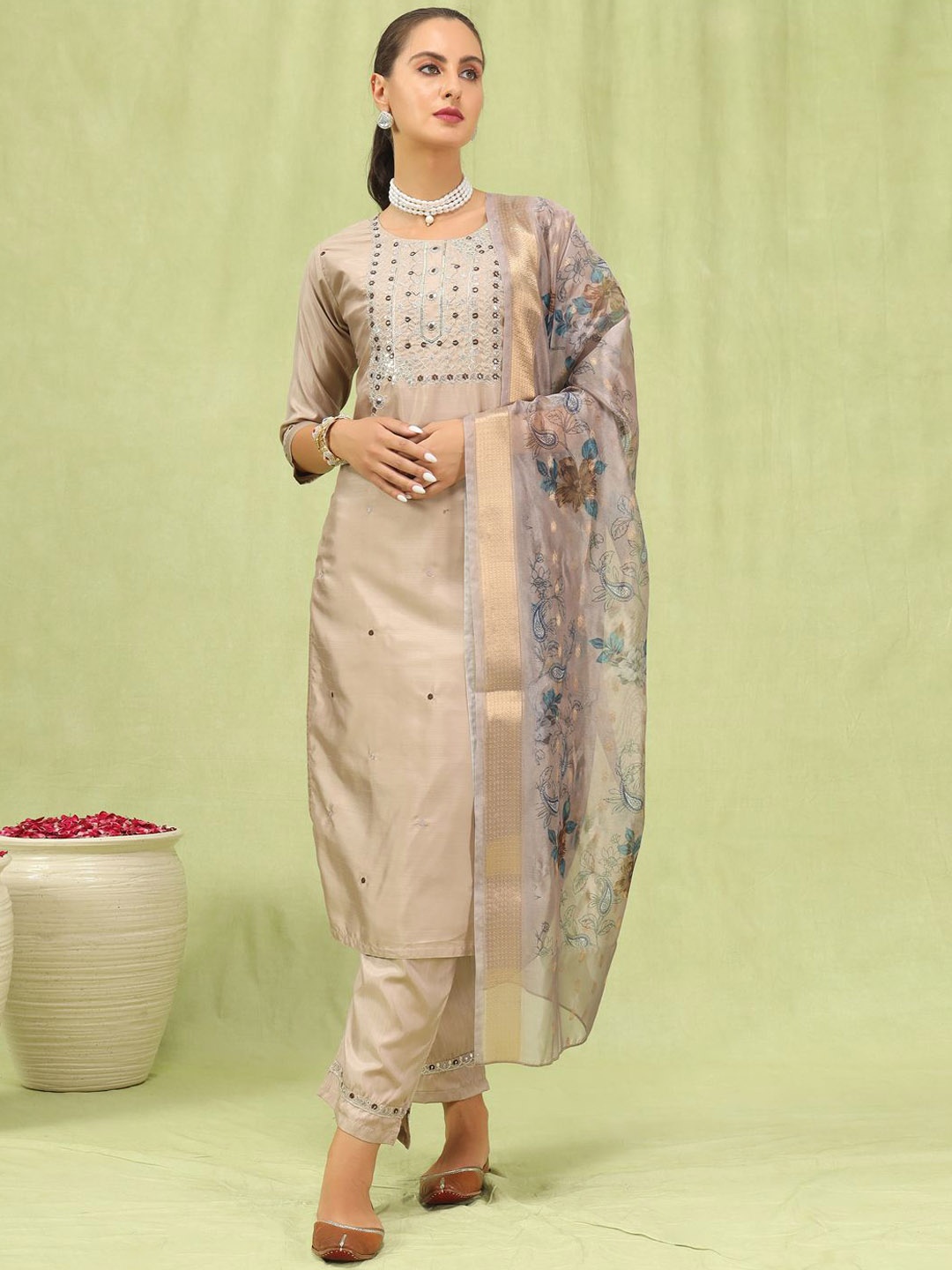 

VredeVogel Floral Embroidered Straight Kurta & Trousers With Dupatta, Beige