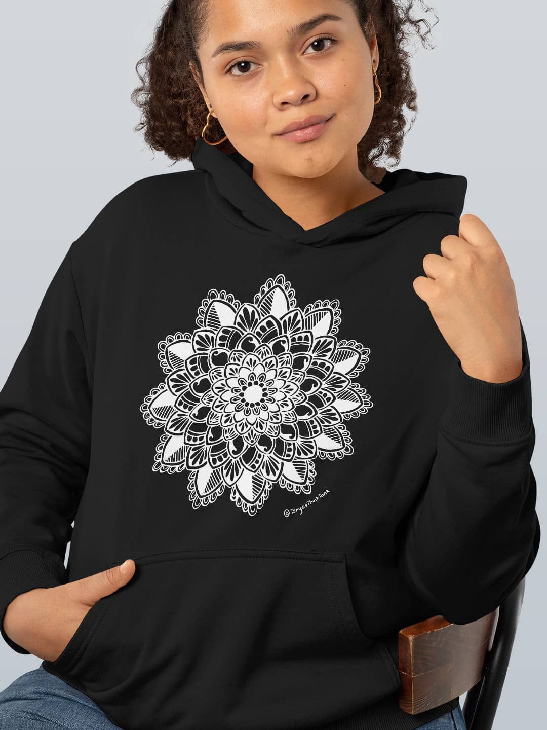 

macmerise Women Hooded Sweatshirt, Black