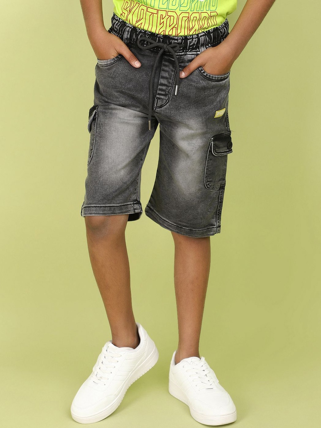 

V-Mart Boys Washed Denim Shorts Technology, Black