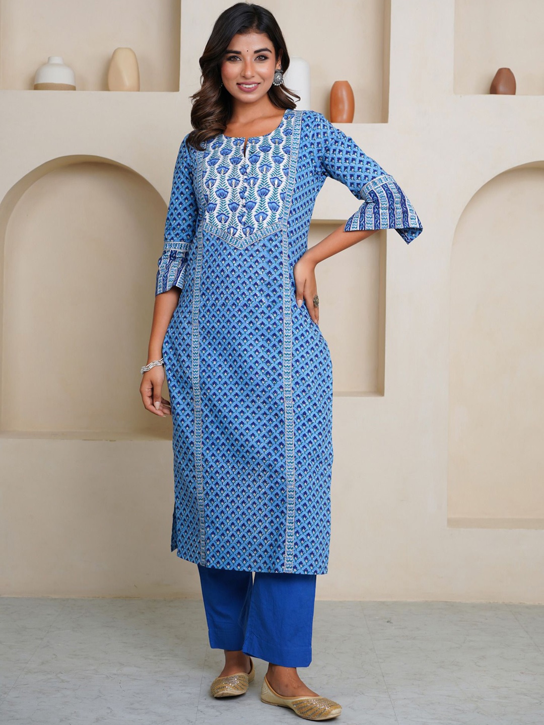 

JAIPURIBANNO Ethnic Motifs Printed Straight Kurta, Blue