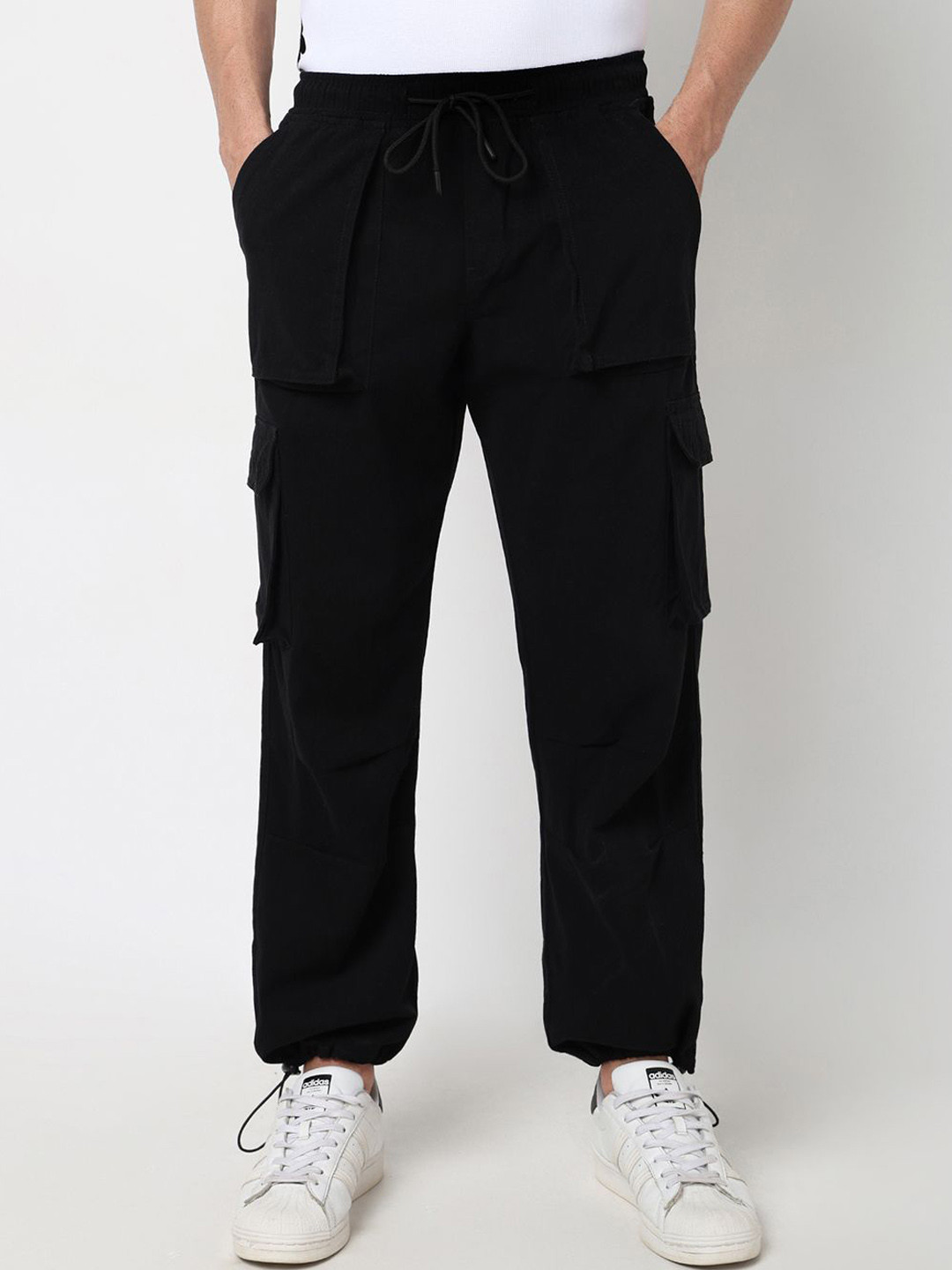 

R&B Men Cotton Mid-Rise Flat-Front Woven Cargos Trousers, Black