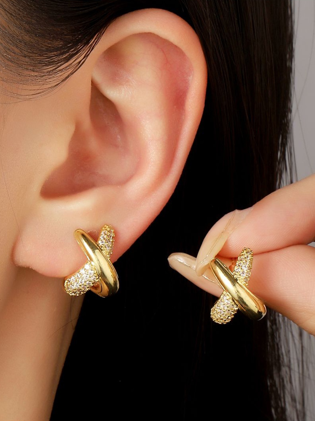 

SALTY Gold-Plated Contemporary Studs