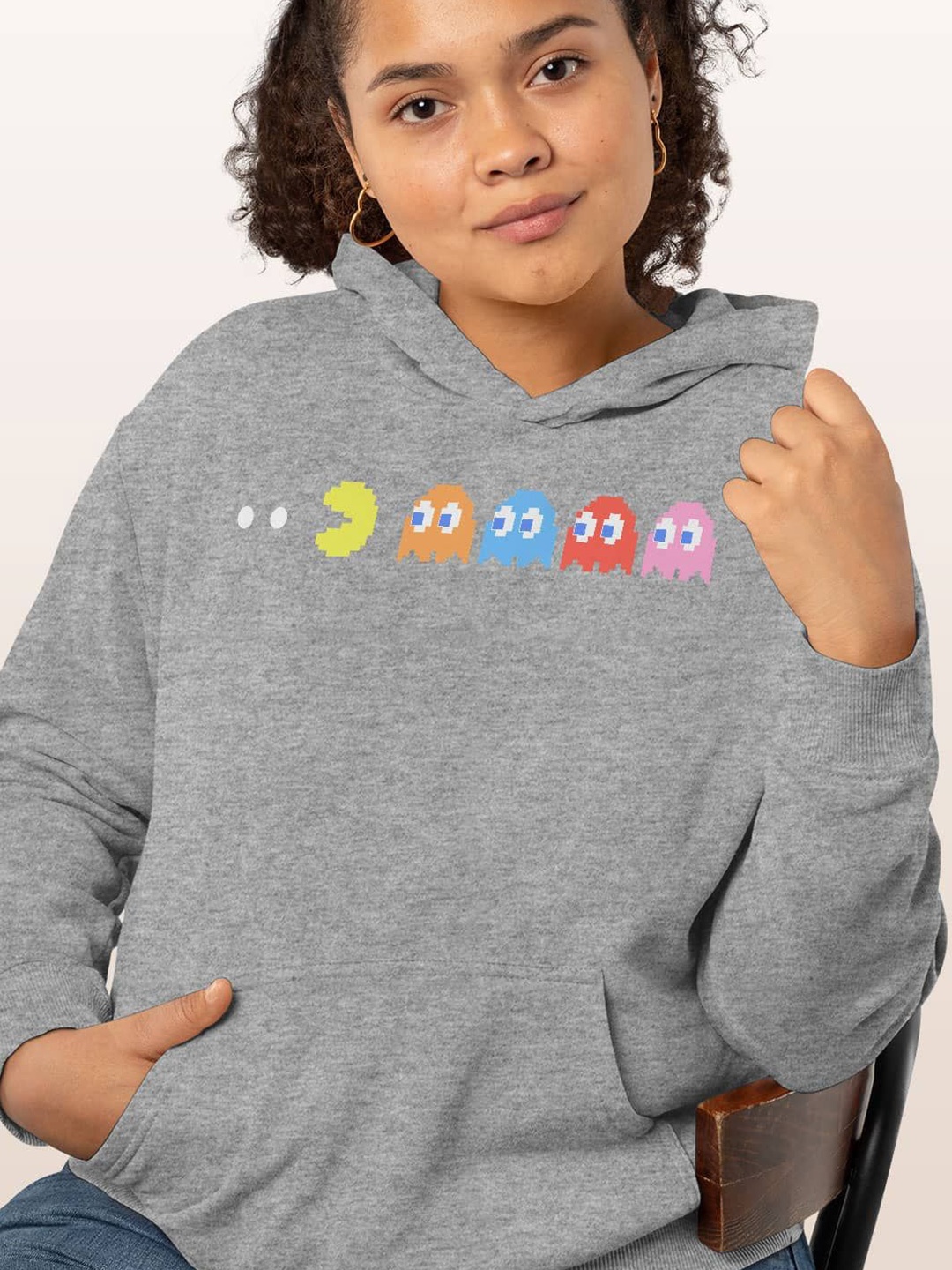 

macmerise Women Printed Hooded Sweatshirt, Grey