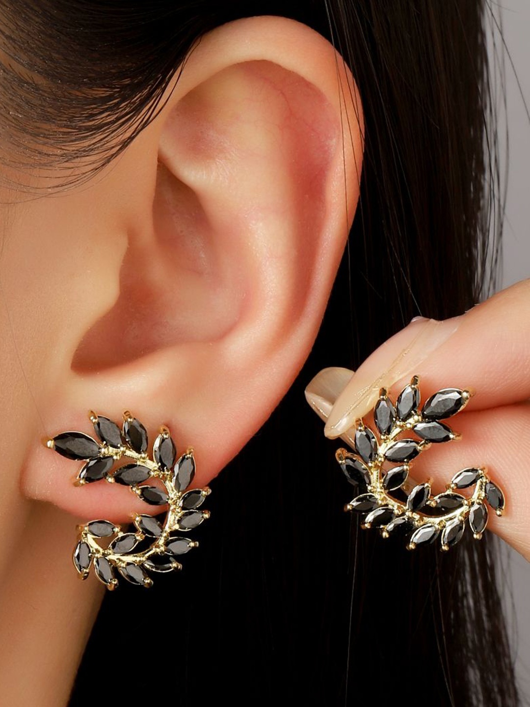 

SALTY Gold-Plated Floral Studs