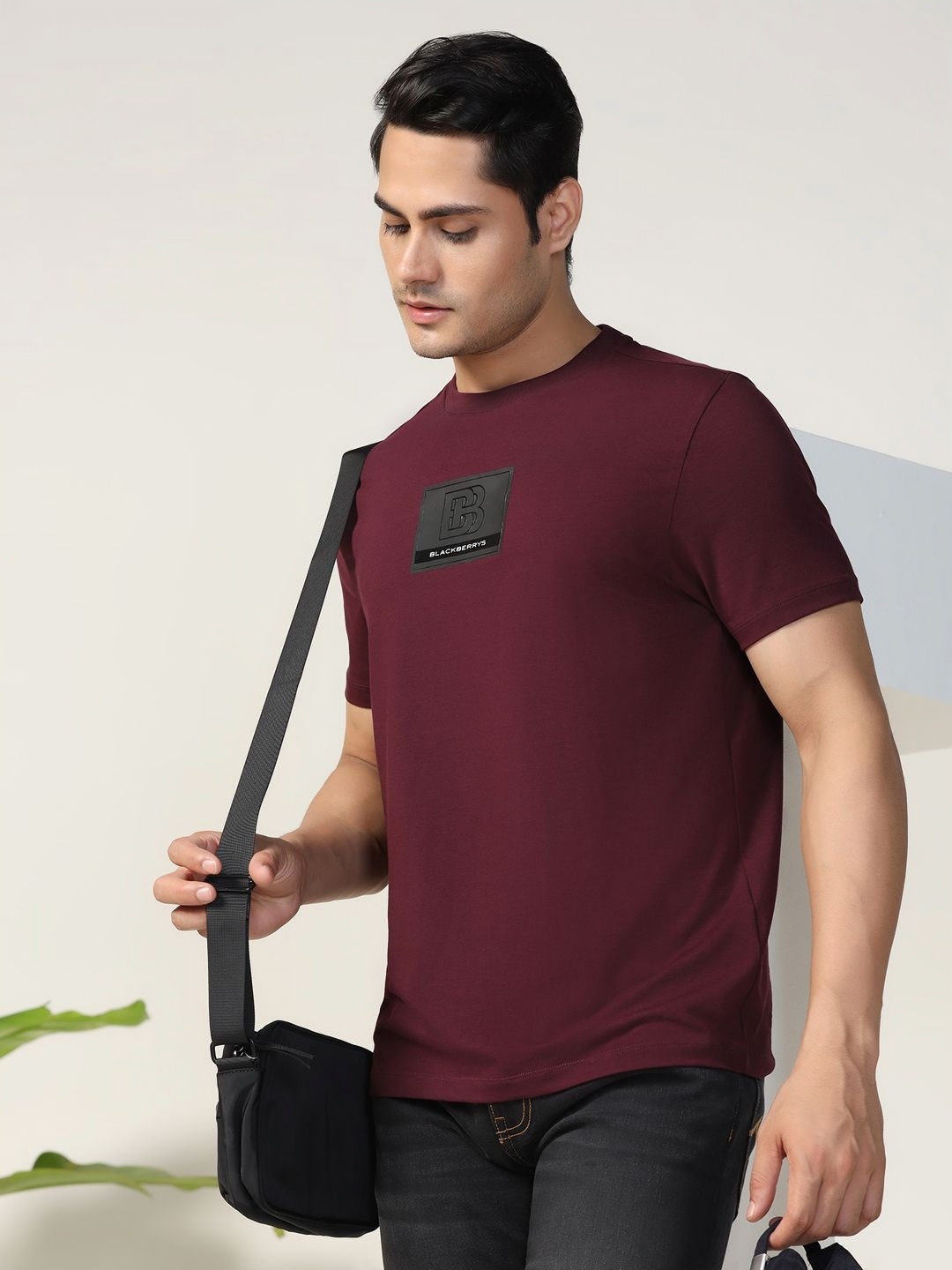 

Blackberrys Men Graphic Printed Round Neck Cotton Slim Fit T-shirt, Maroon