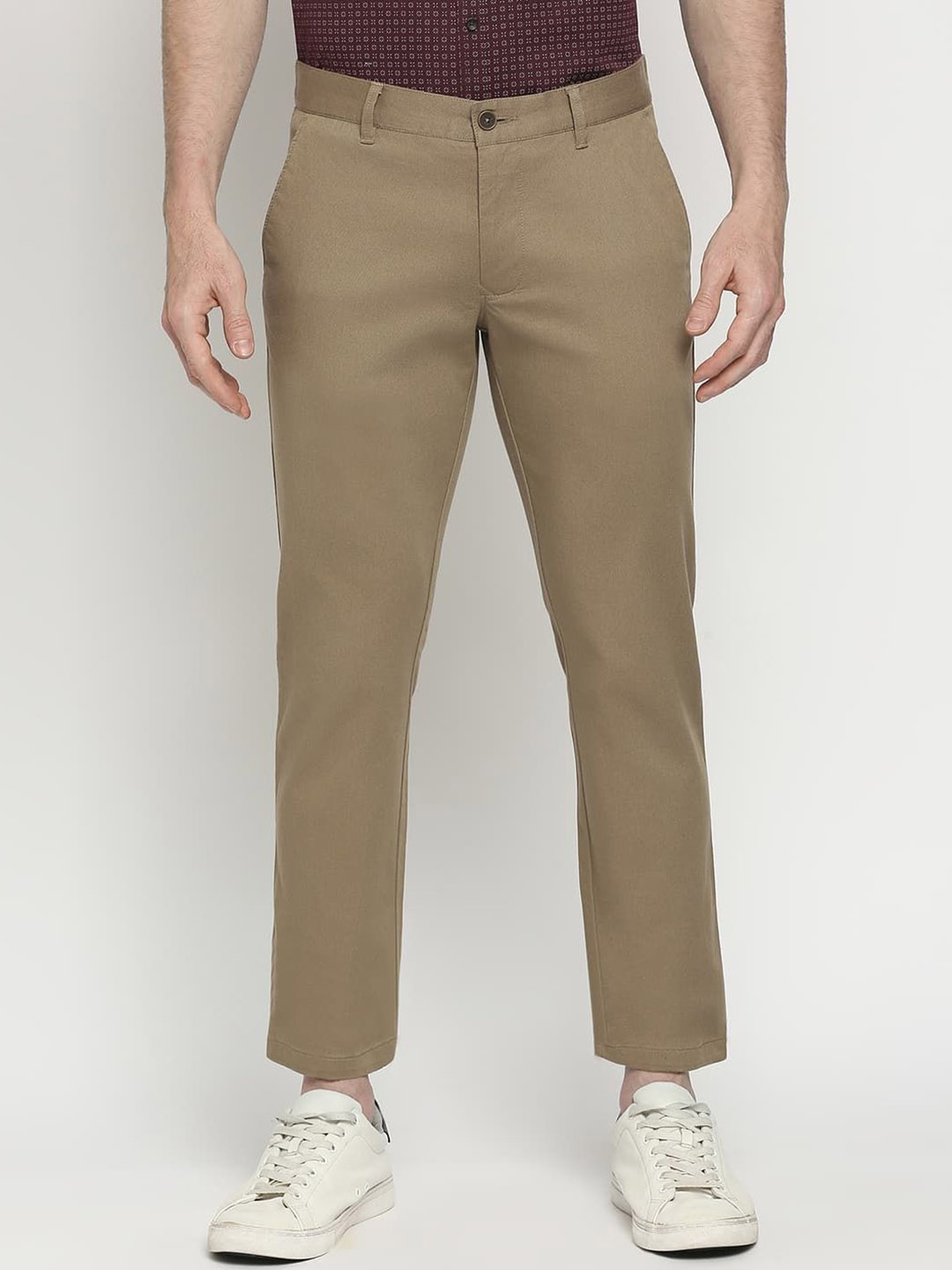 

Basics Men Basics Tapered Fit Trousers, Brown