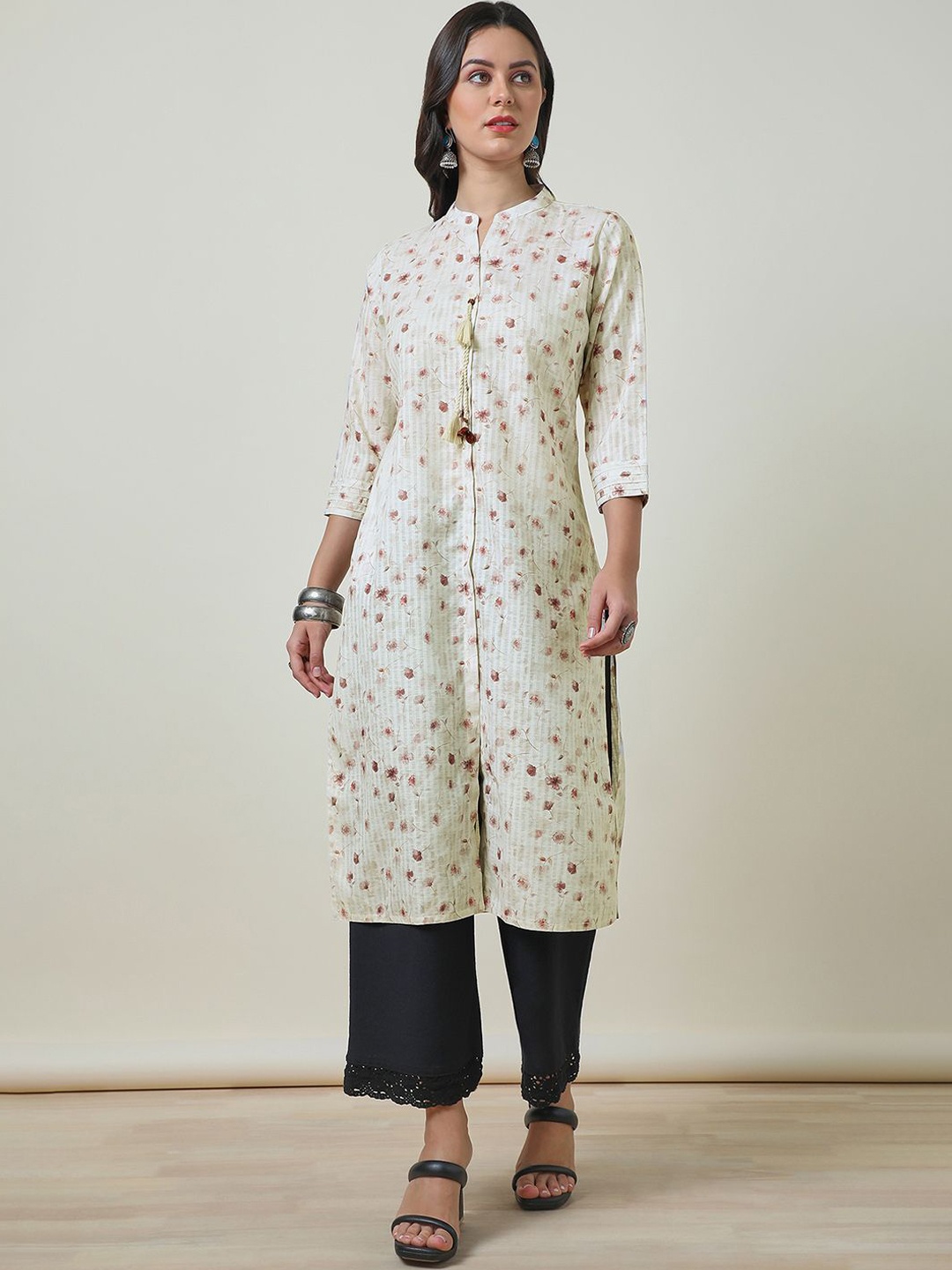 

Soch Floral Printed Mandarin Collar Straight Kurta, Off white