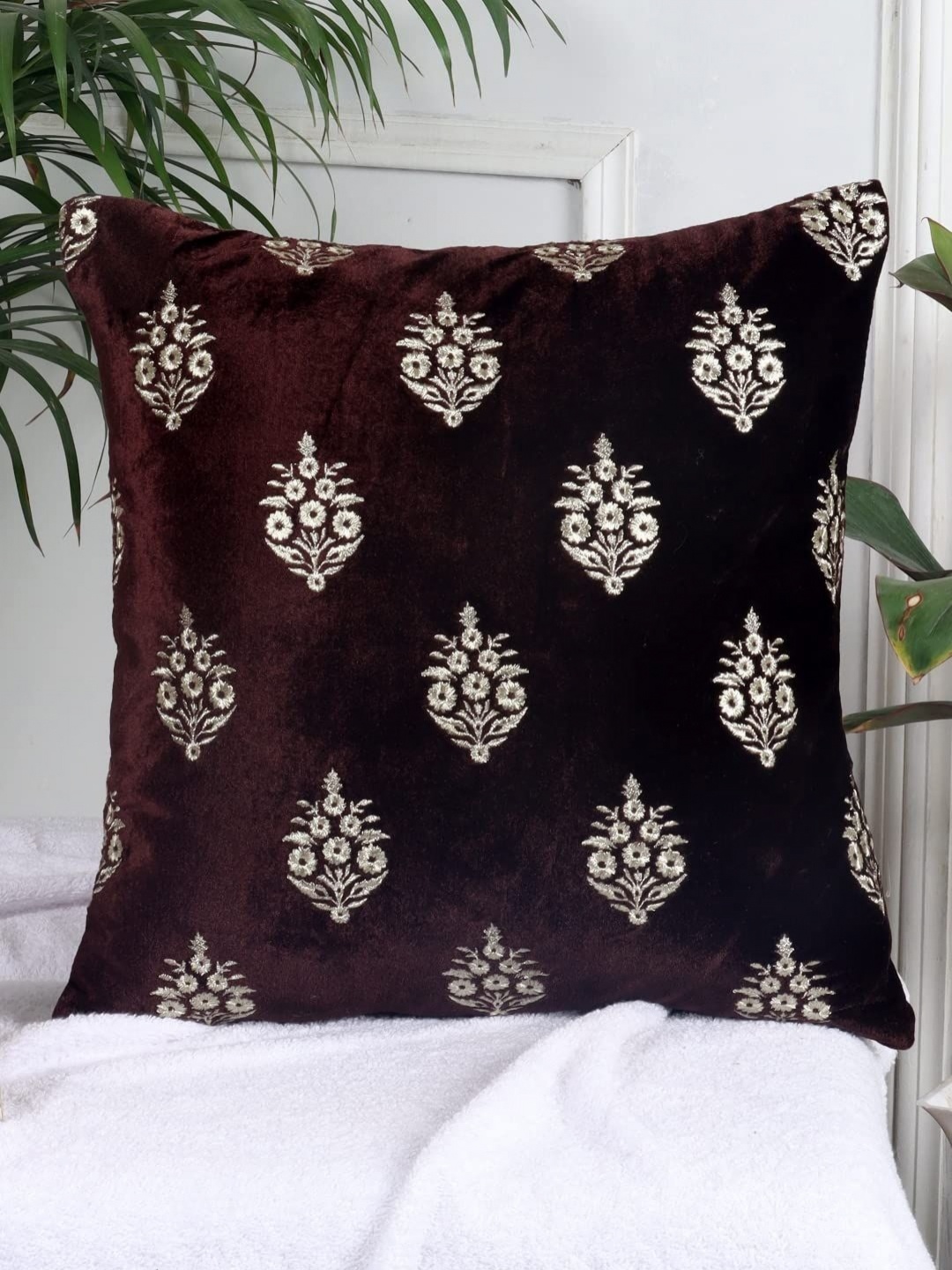 

Decoghar Blue Ethnic Embroidered Single Piece Square Cushion Covers, Brown