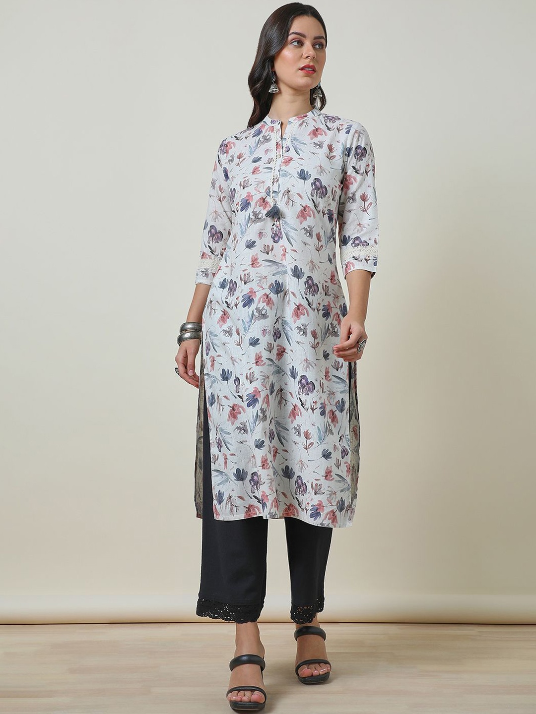 

Soch Floral Printed Mandarin Collar Straight Kurta, Off white