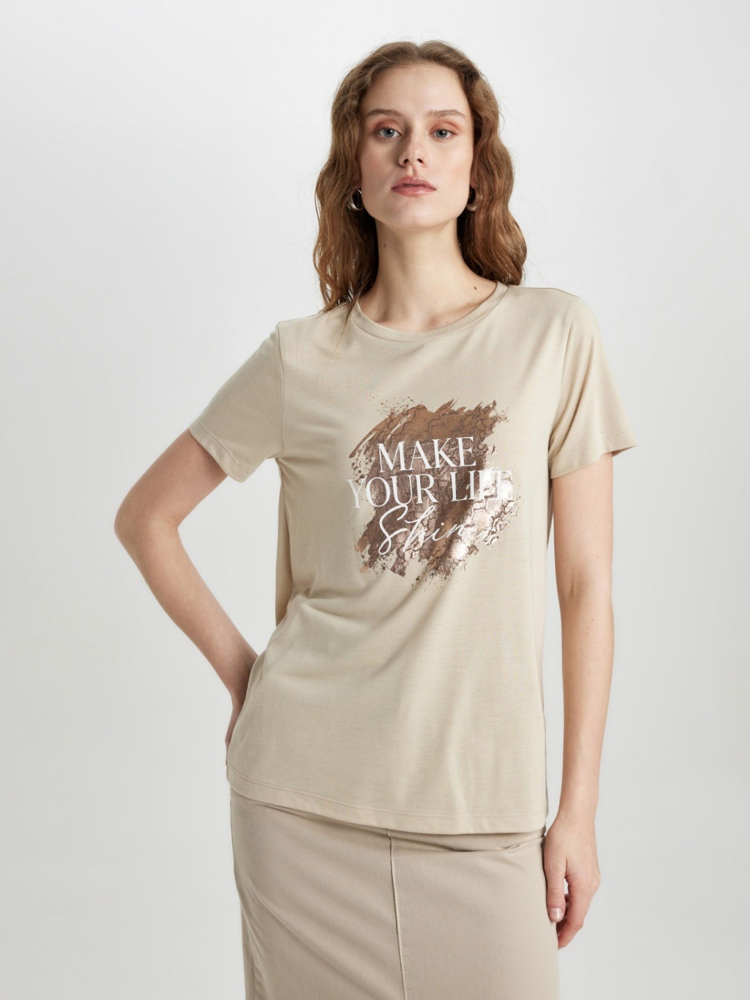 

DeFacto Women Typography Printed T-shirt, Na