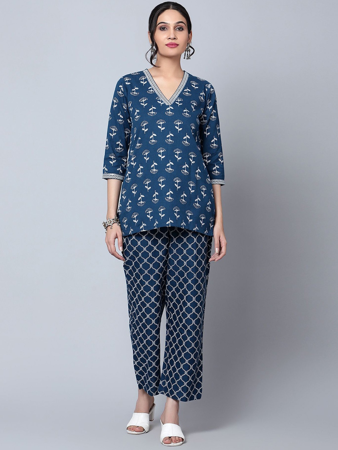 

Bani Women Printed Pure Cotton Three Quarter Sleeve Top & Trouser, Navy blue