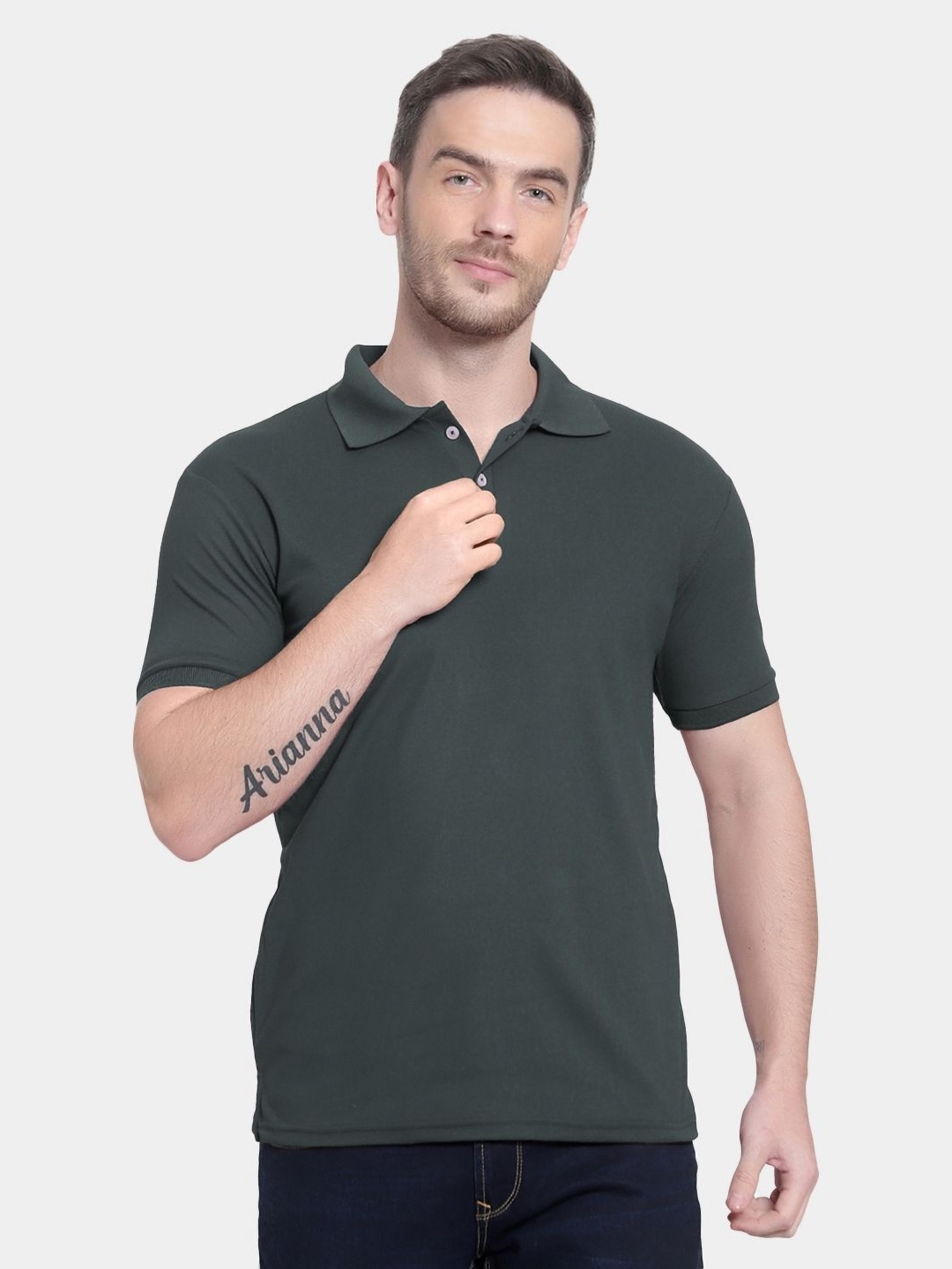 

MANTICORE Men Solid Polo Collar Cotton T-shirt, Green