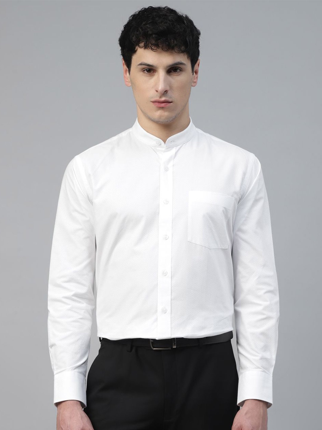 

Givo Men Smart Band Collar Solid Cotton Party Shirt, White