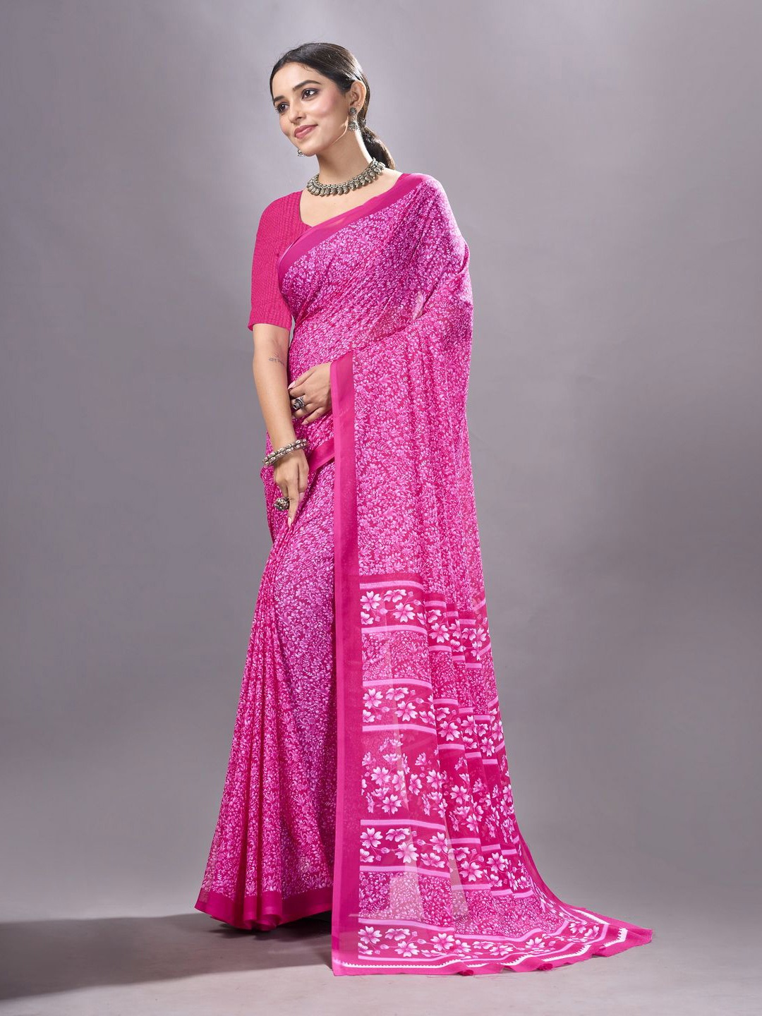 

VIRICA Floral Printed Soft Saree With Blouse Piece, Pink