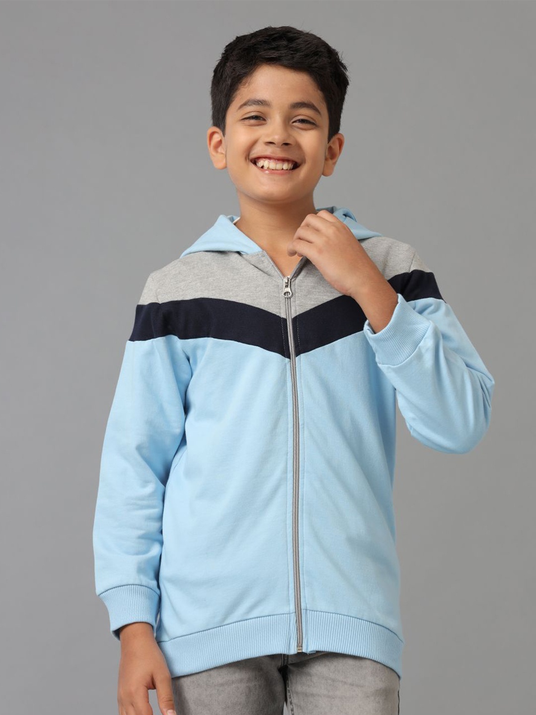 

UNDER FOURTEEN ONLY Boys Colourblocked Sweatshirt, Blue