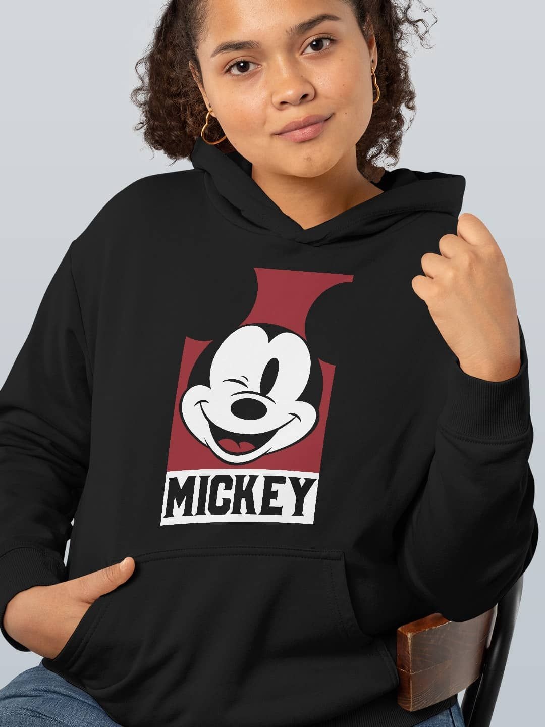 

macmerise Women Printed Hooded Sweatshirt, Black