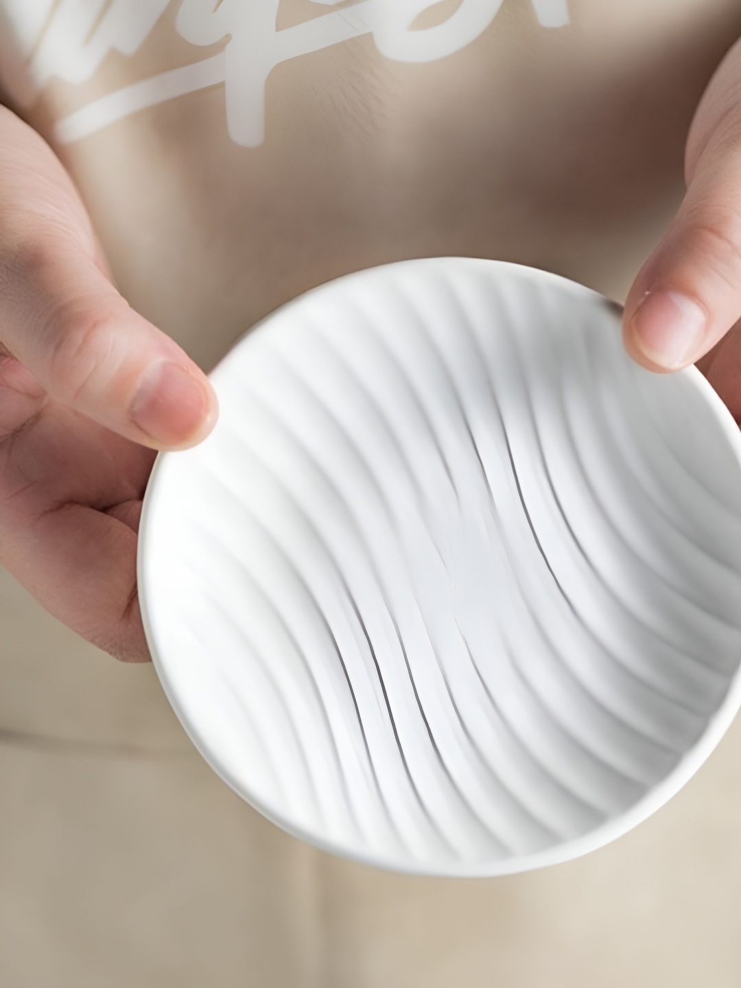 

FabSeasons White Textured Ceramic Soap Dish