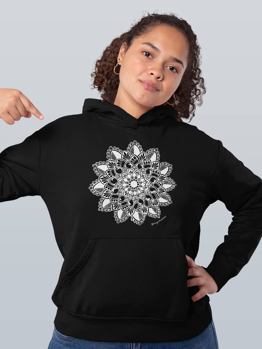 

macmerise Women Hooded Sweatshirt, Black
