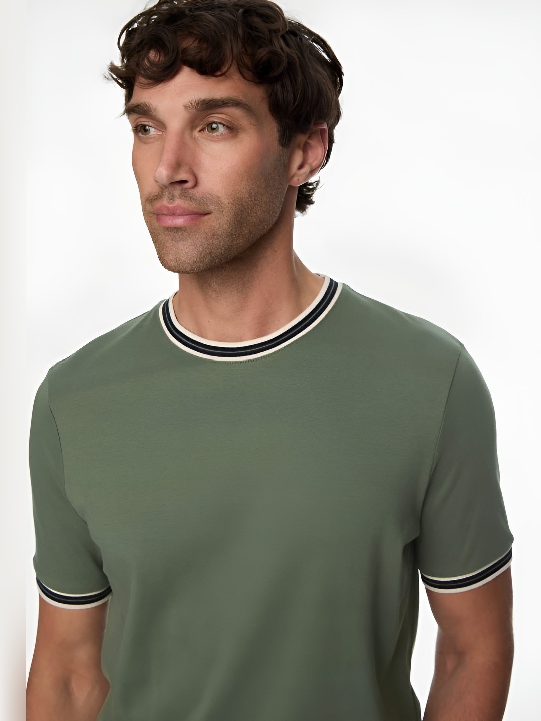 

Marks & Spencer Men Solid Round Neck Cotton T-Shirt, Green