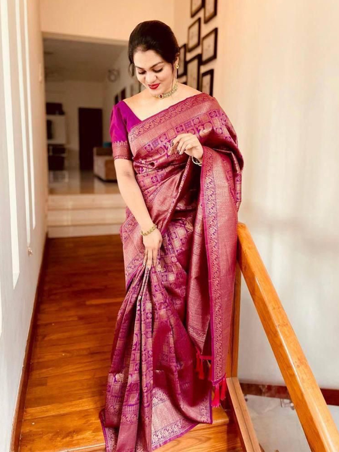 

Upalksh Woven Design Zari Kanjeevaram Saree, Pink