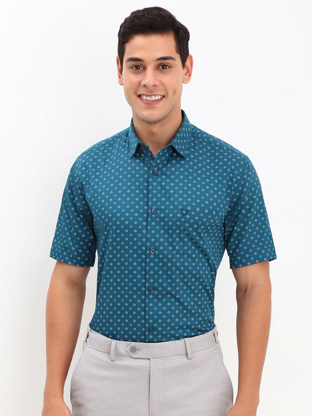 

Allen Solly Men Slim Fit Opaque Printed Formal Shirt, Blue
