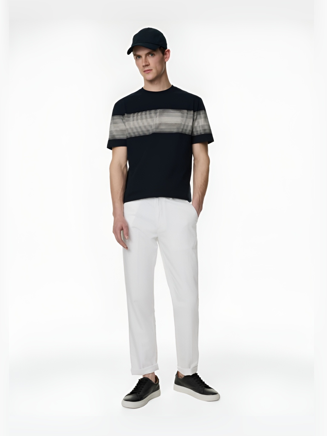 

Marks & Spencer Men Colourblocked Round Neck Cotton T-shirt, Navy blue