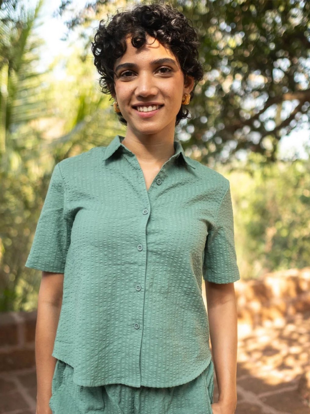 

Creatures of Habit Women Seersucker Oversized Shirt, Green