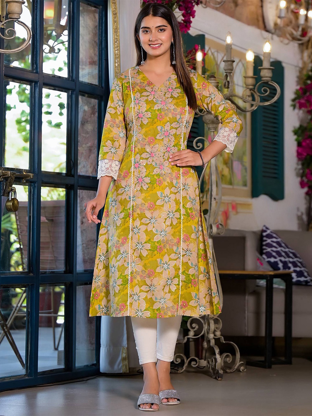 

Peachmode Floral Printed Cotton A-Line Kurta, Green