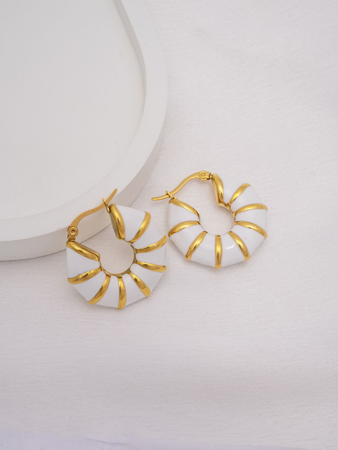 

Perfectly Average Stainless Steel Gold-Plated Bold Hoop Earrings