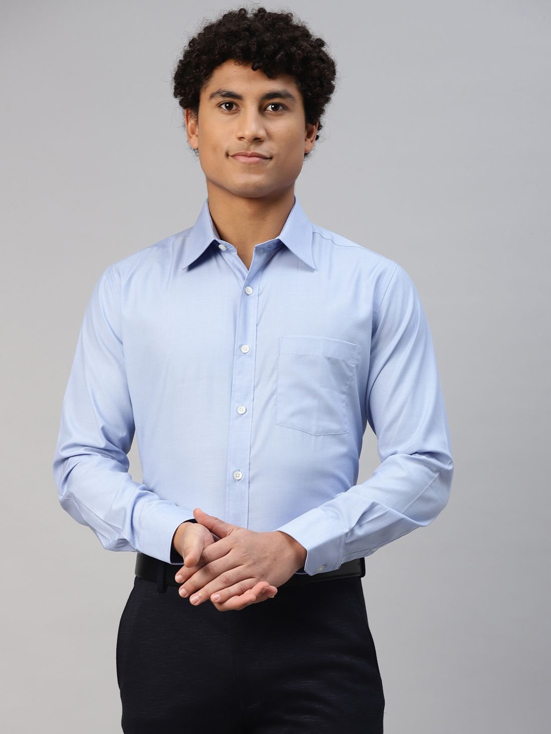 

Givo Men Opaque Formal Shirt, Blue