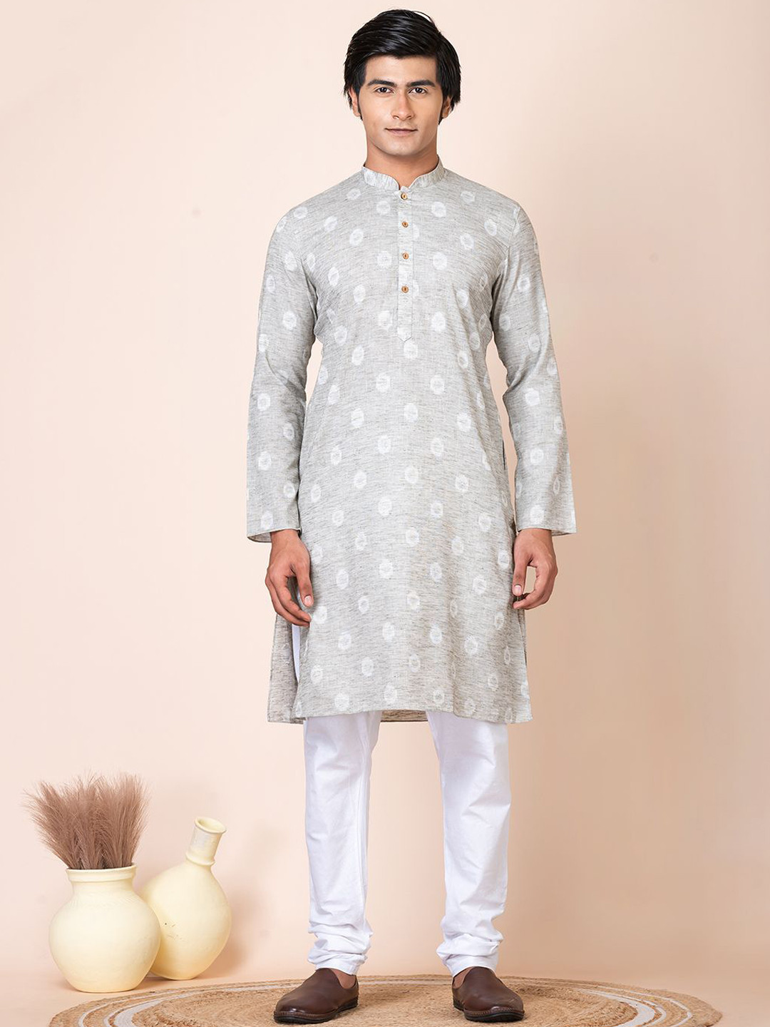 

HU - Handcrafted Uniquely Geometric Printed Mandarin Collar Pure Cotton Straight Kurta, Grey