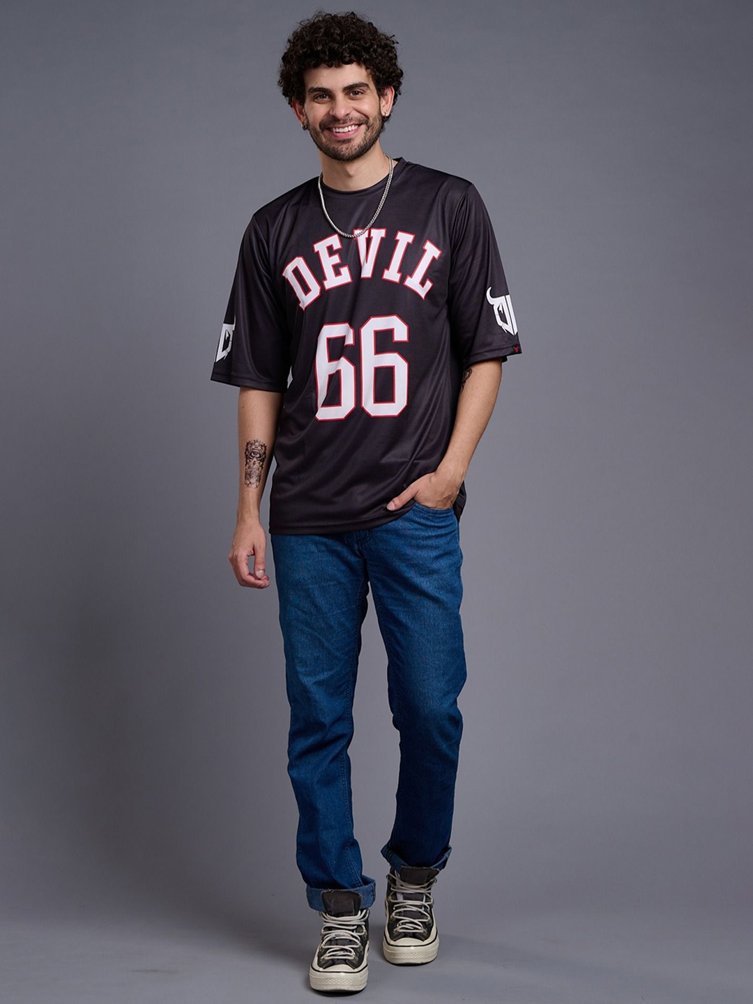

GO DEVIL Men Typography Printed Applique T-shirt, Blue