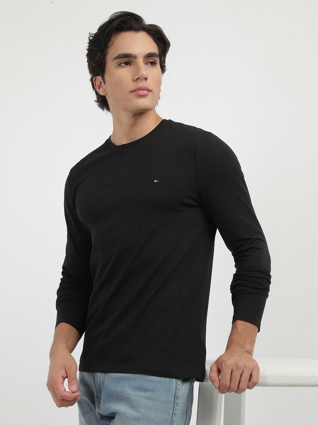 

Tommy Hilfiger Men Solid Round Neck Cotton Slim Fit T-shirt, Black