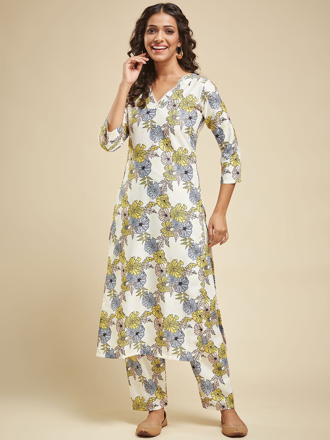 

KALINI Floral Printed Regular Kurta with Trousers, Off white