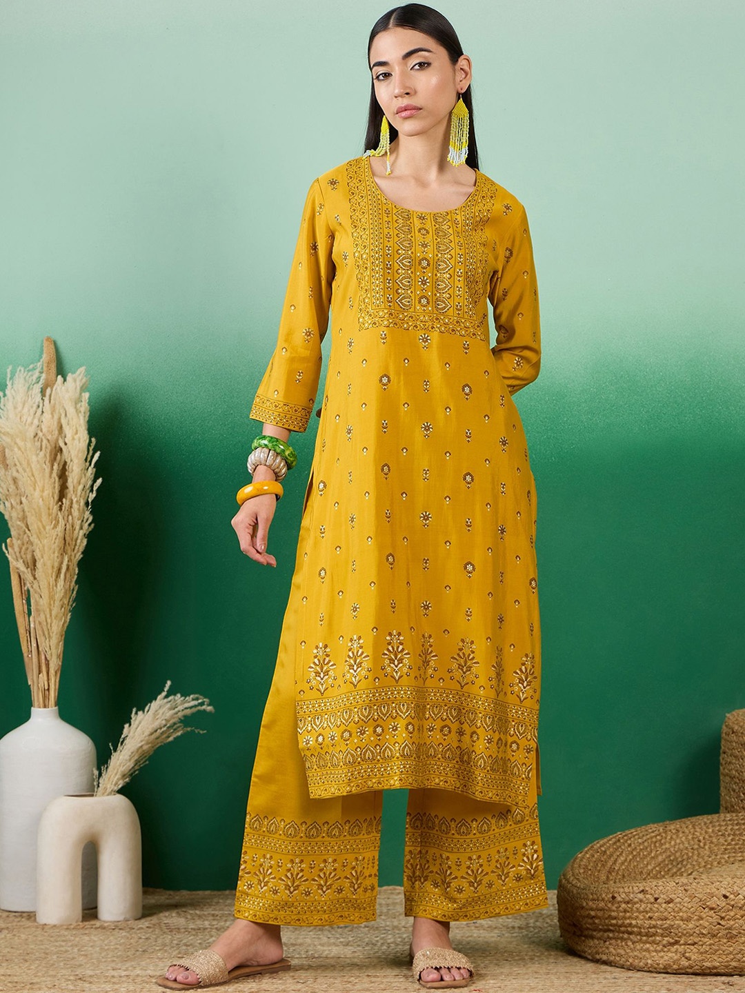 

Sangria Floral Printed Round Neck Straight Kurta With Palazzos, Mustard