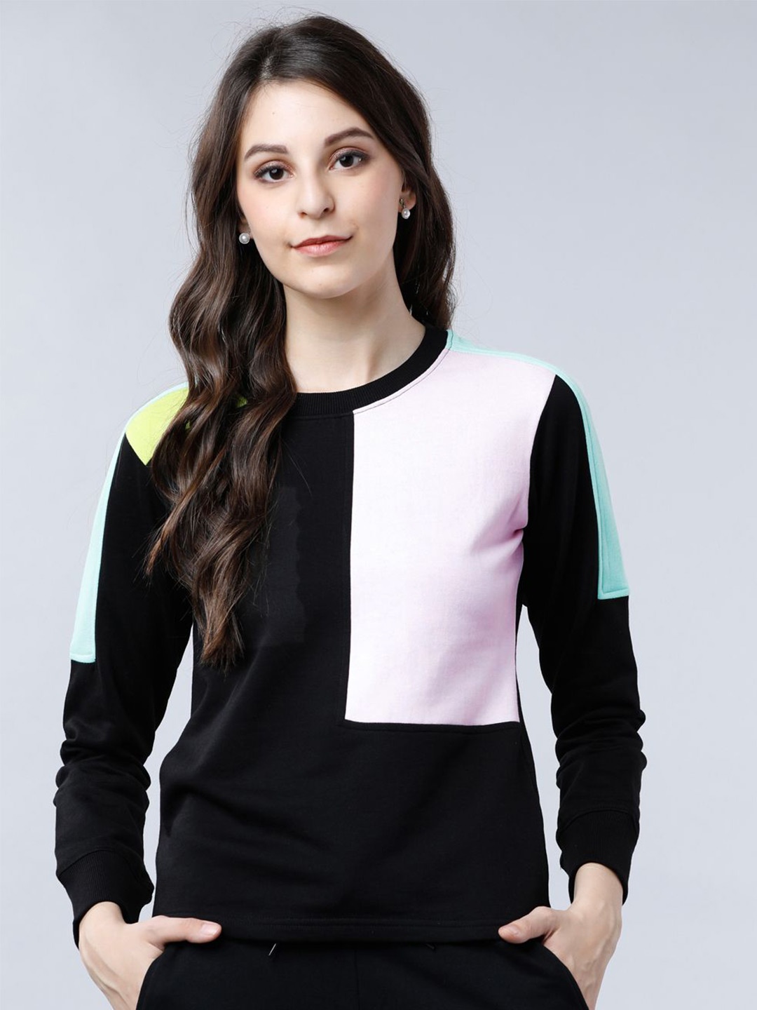 

Tokyo Talkies Women Sweatshirt, Black