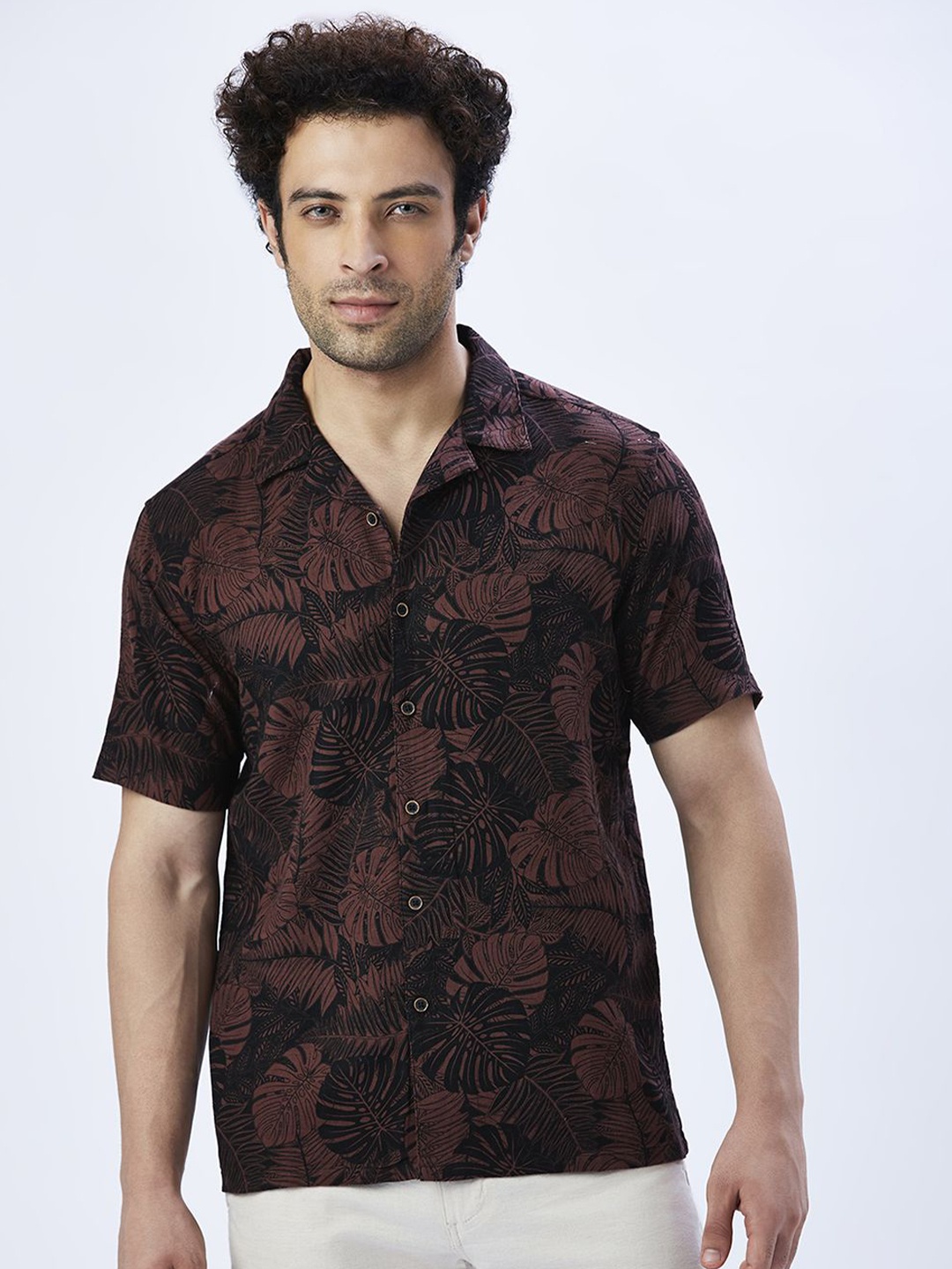 

VALEN CLUB Men Relaxed Floral Opaque Printed Casual Shirt, Maroon