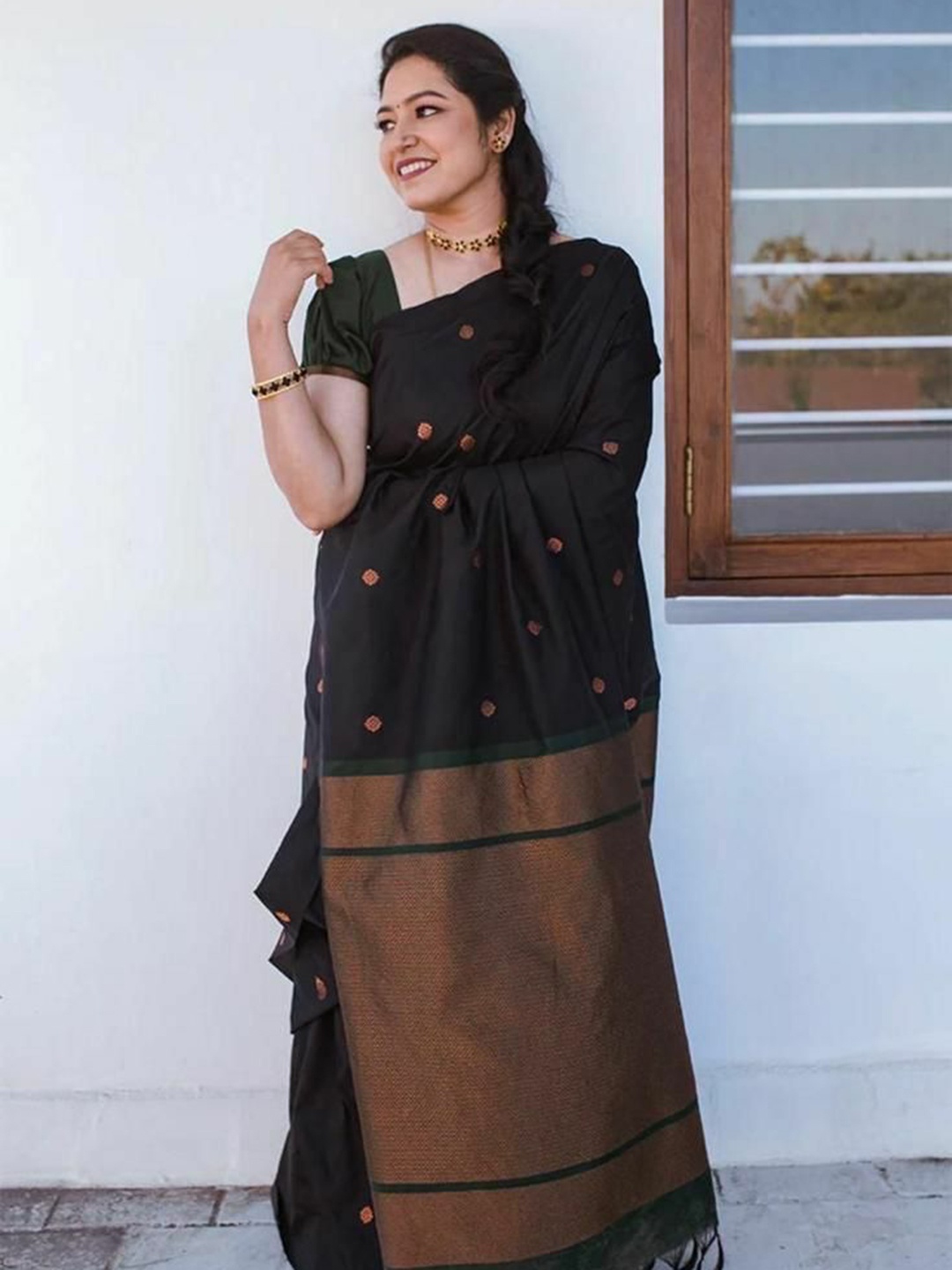 

SANJANA SILK Woven Design Zari Silk Blend Kanjeevaram Black Saree