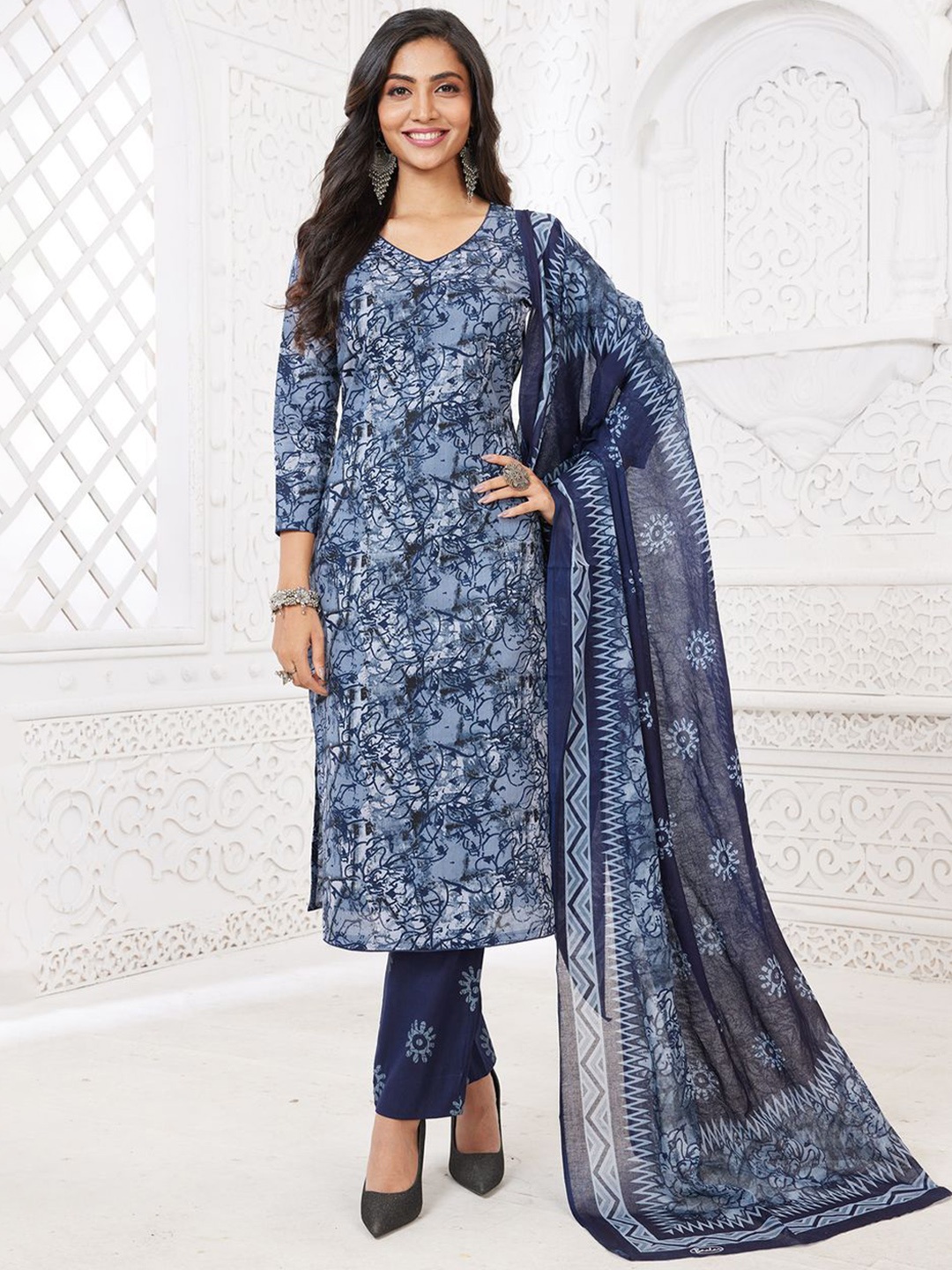 

MIRAAN Ethnic Motifs Printed V-Neck Pure Cotton Kurta With Trousers & Dupatta, Blue