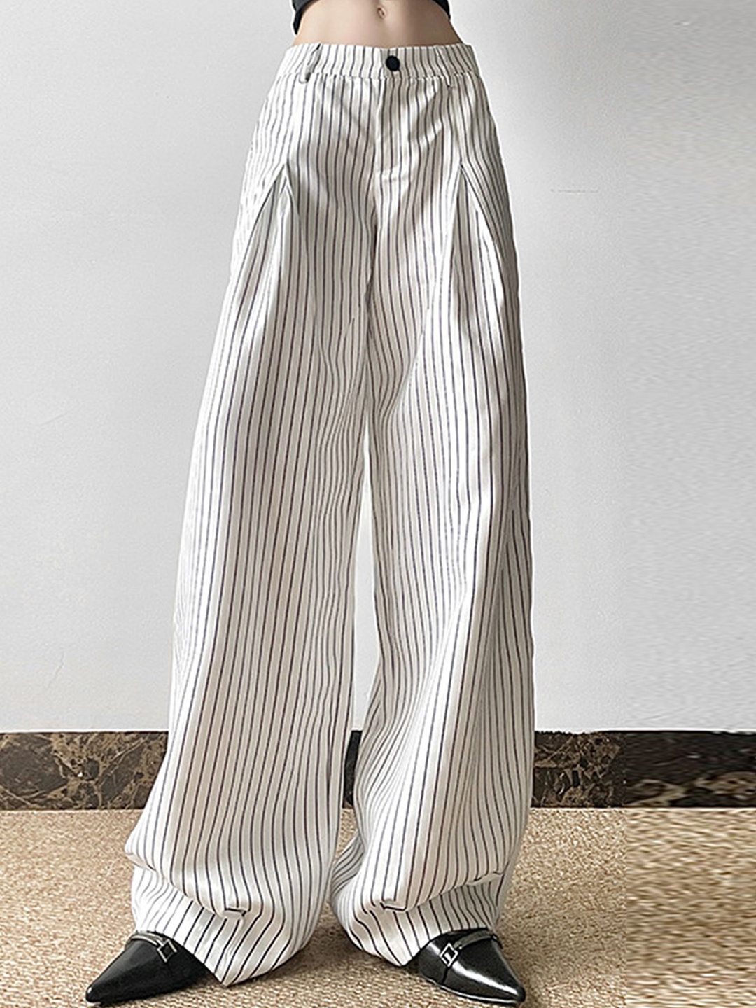 

LULU & SKY Women Striped Loose Fit Low-Rise Wide Leg Trousers, White