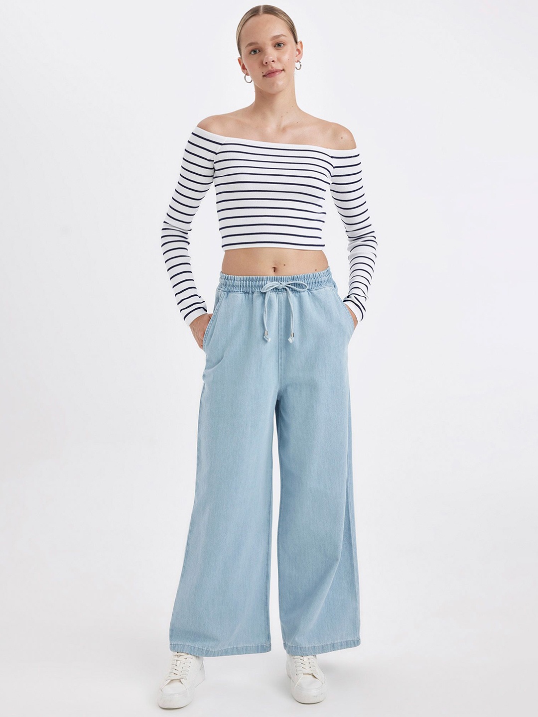 

DeFacto Women Cotton Wide Leg Trousers, Na
