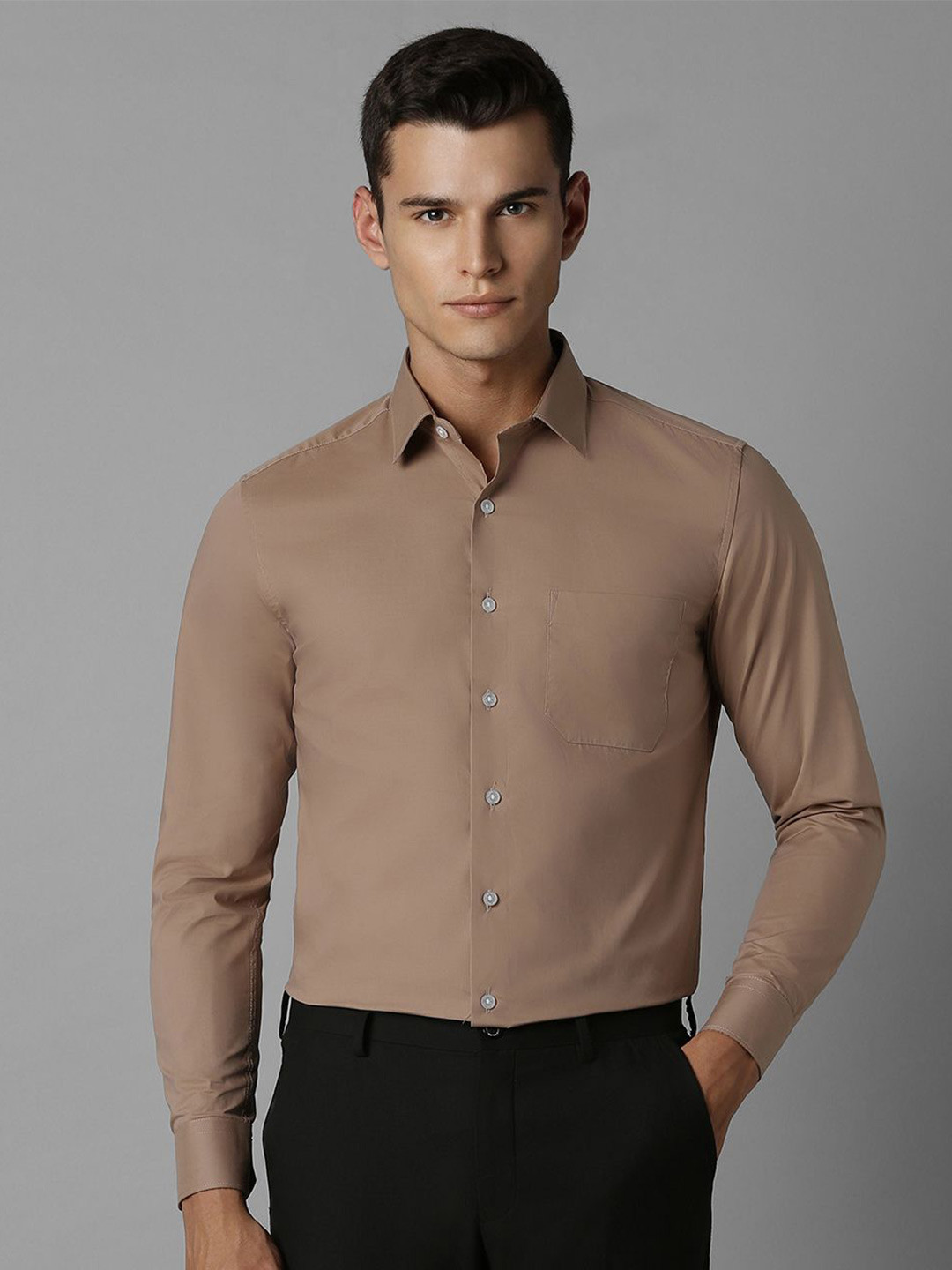 

Louis Philippe Men Slim Fit Opaque Formal Shirt, Brown