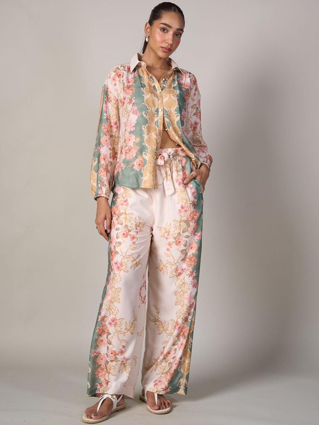 

Style Island Women Printed Relaxed Fit High Rise Trousers, White