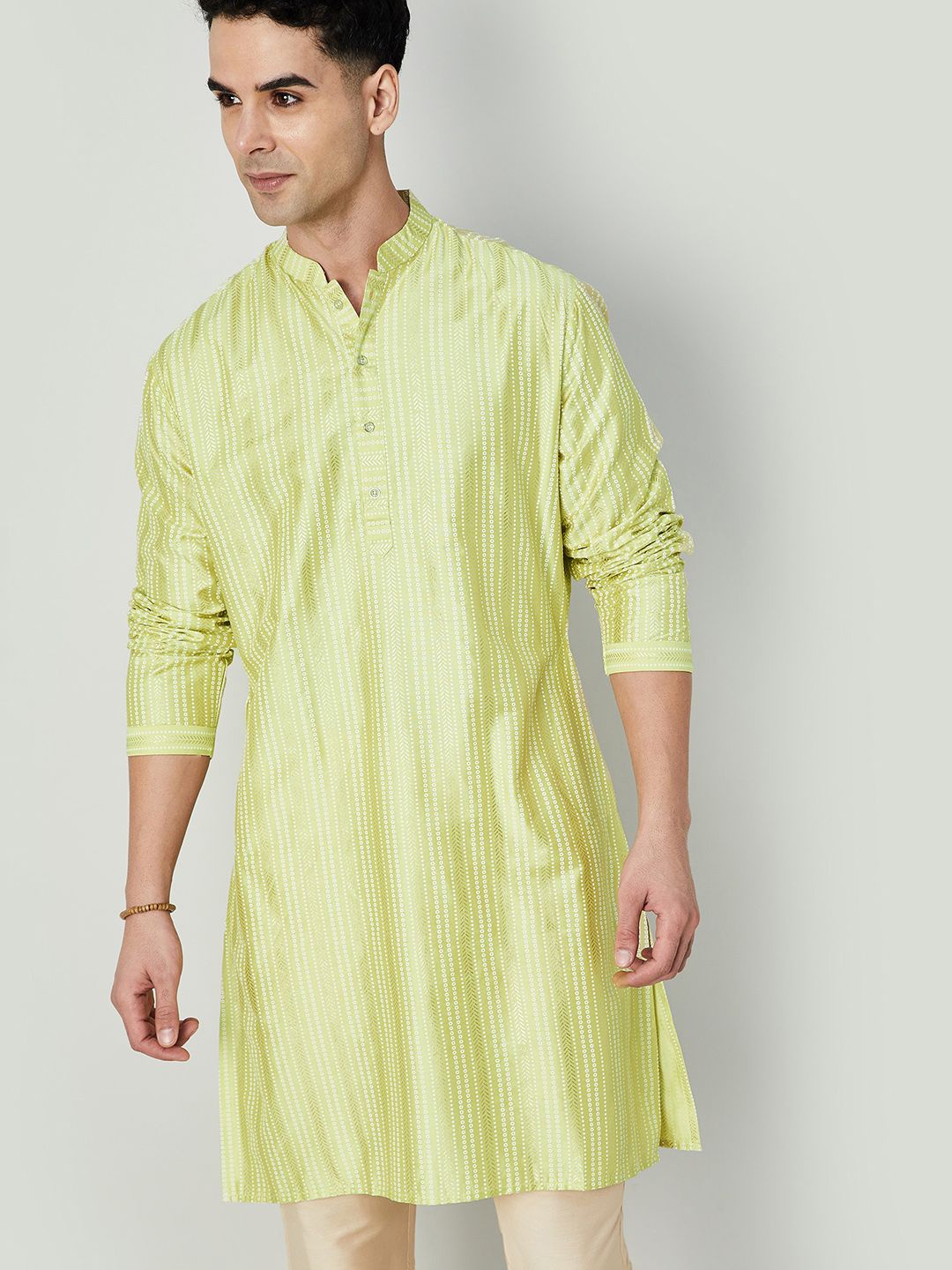 

Melange by Lifestyle Geometric Printed Straight Kurta, Green